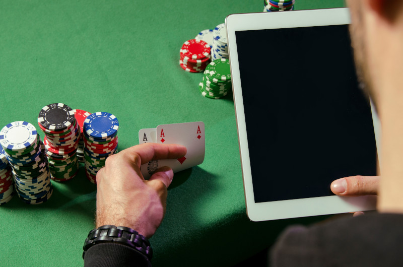 online live πόκερ πλεονεκτήματα - Poker 3